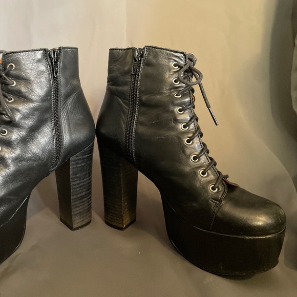 Black Leather Platform Boots - Picture 1 of 5
